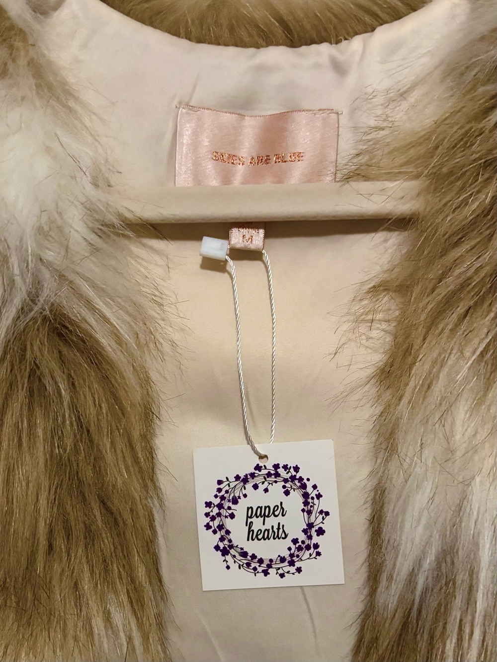 NWT Women’s Skies Are Blue Faux Fur Vest Size Medium Tan Cream - Picture 8 of 12